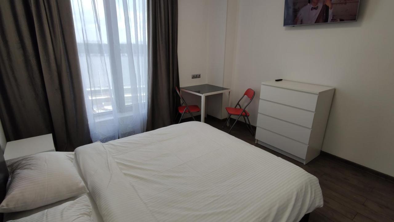 Rybalsky Podil - Dnipro View شقة كييف